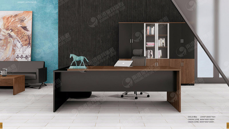 半岛·（中国）官方网站主管桌